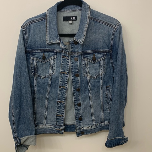 Kut from the Kloth Jackets & Blazers - Kut from Kloth Jacqueline denim jacket size large EUC
